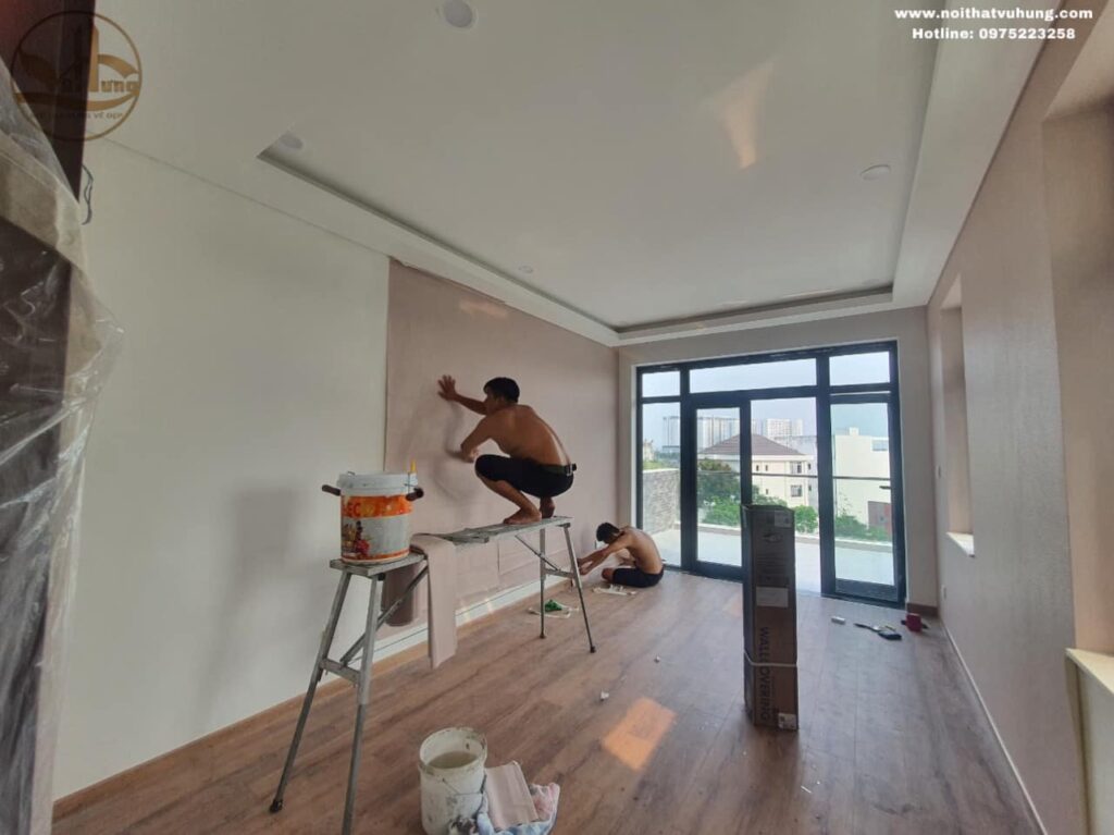 Vũ Hưng thi công giấy dán tường